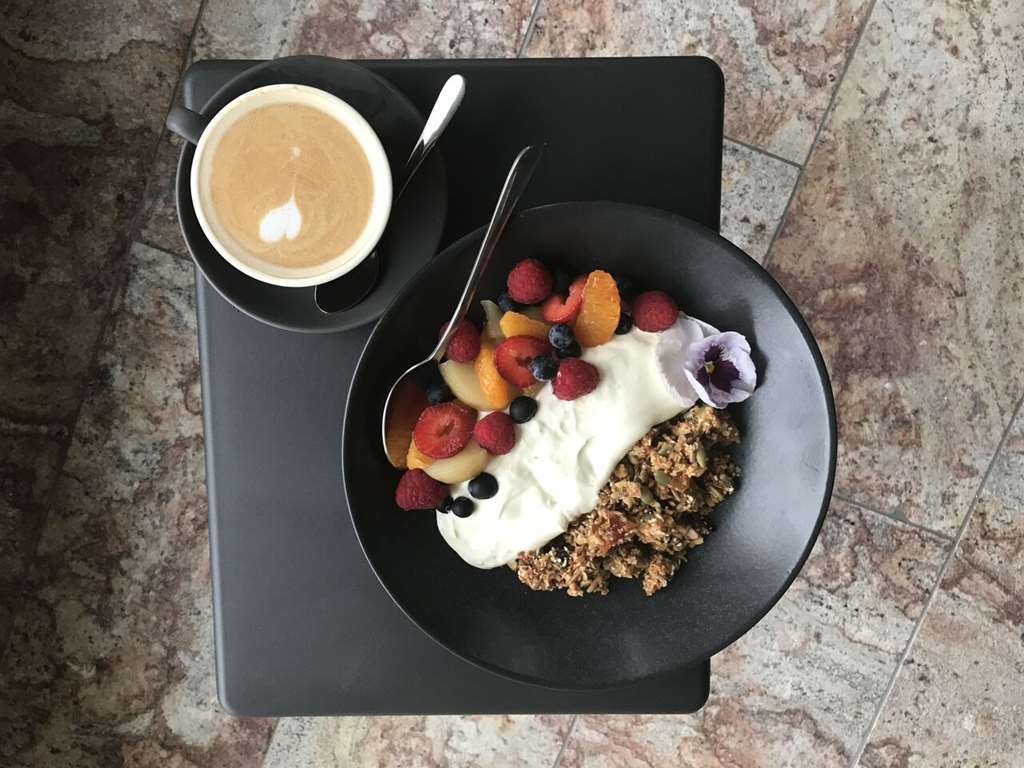 Eatons Hill Hotel Бризбейн Ресторант снимка